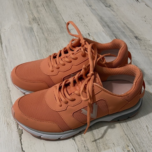 Vionic Paige Lace Up Walking Shoes in Canyon Sunset Size 9 - Picture 3 of 10